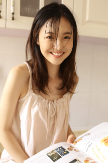 师徒恋中的女配txt